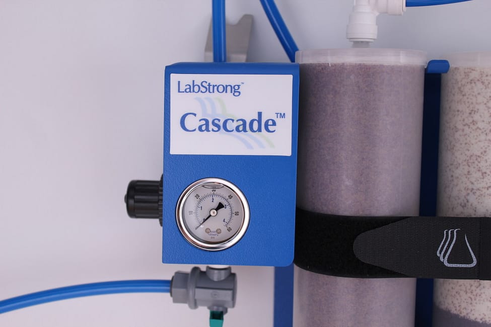 D00292 and D00294_LabStrong Cascade Dual and Quad Water Purification System_White (9)