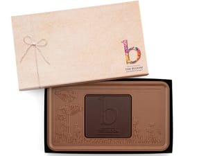 single logo chocolate combo bar 1lb. milk and dark chocolate with box