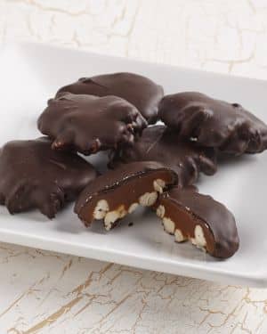 Chocolate Cashew Turtles